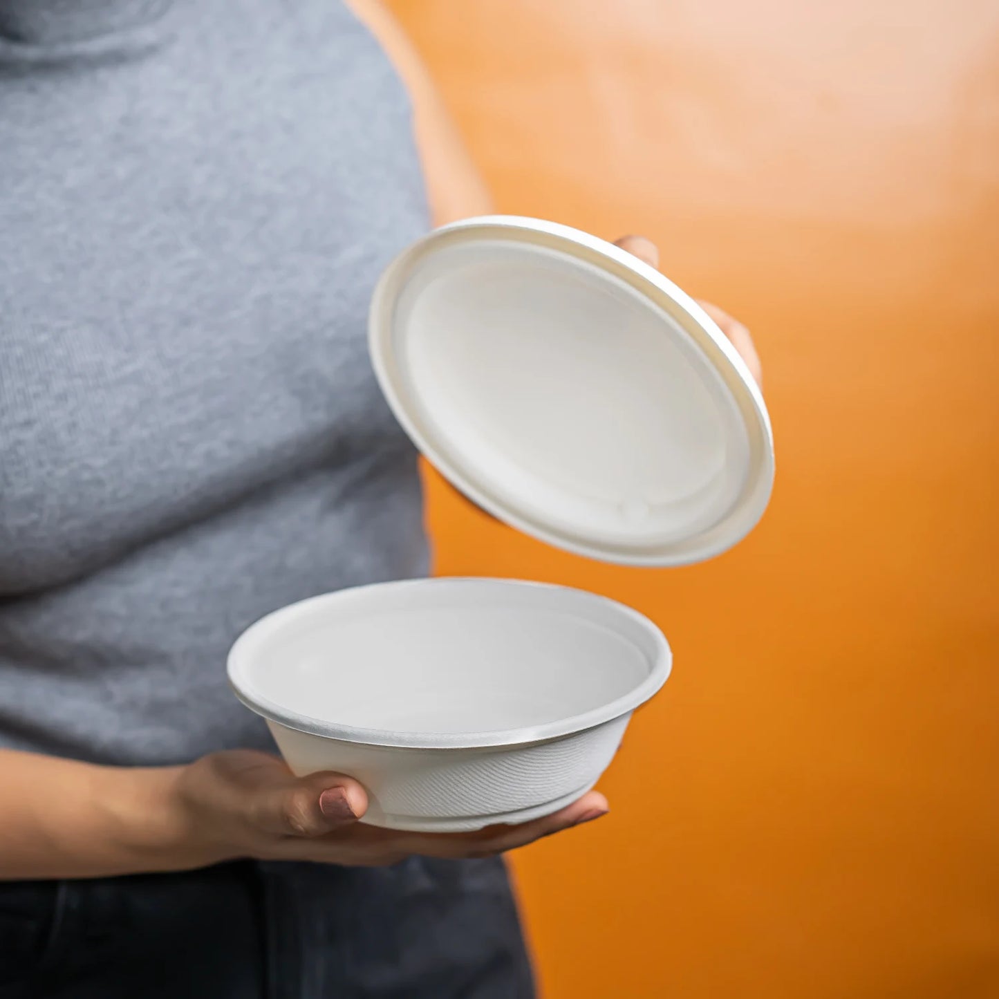 Alternuts Round Takeaway Disposable Food Container with Lid - 500 ml.